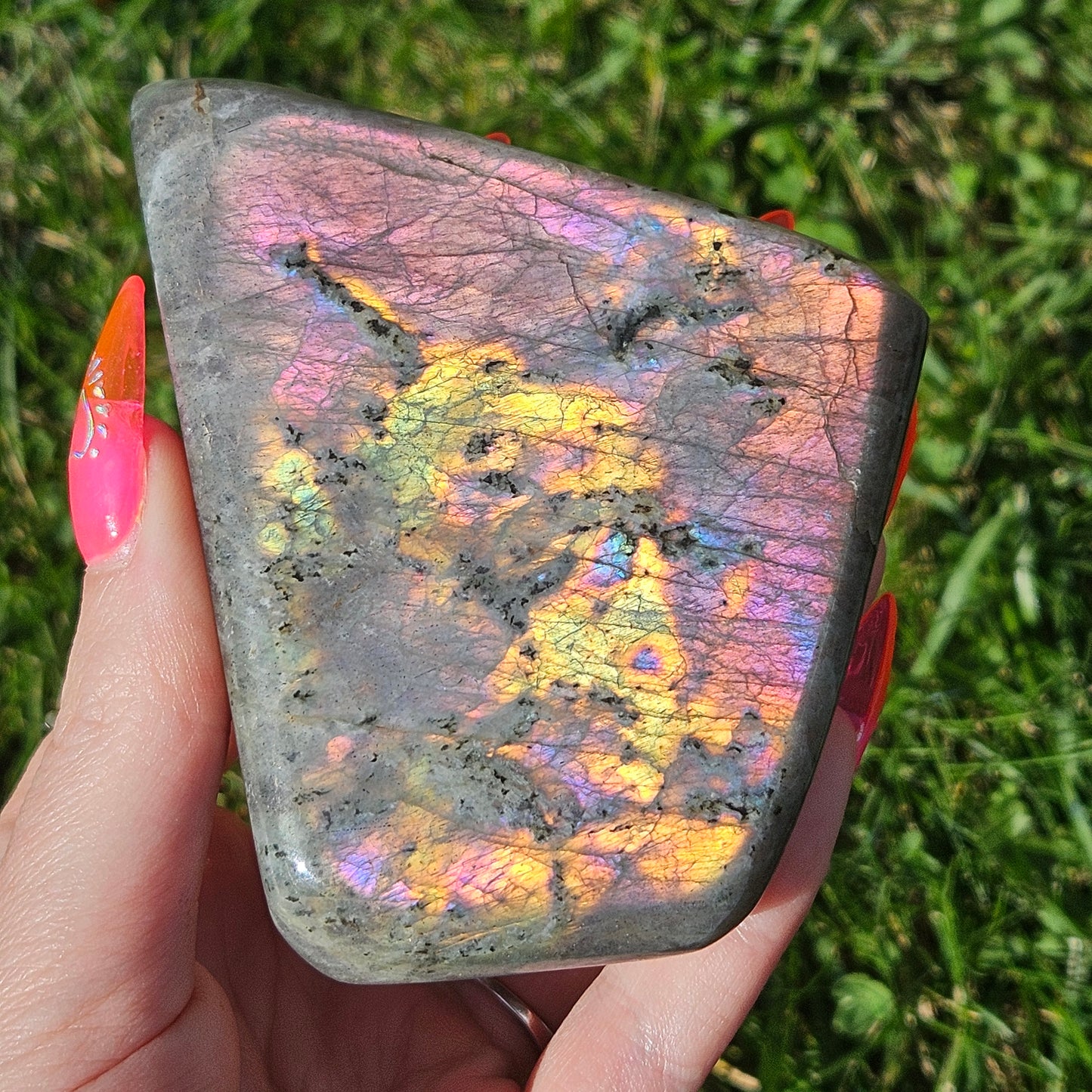 Labradorite freeform