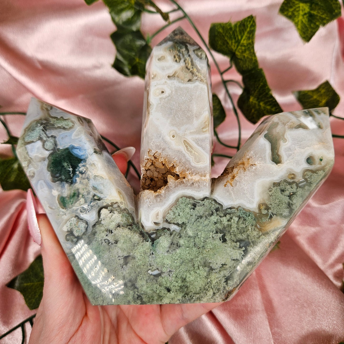 Moss agate triple point