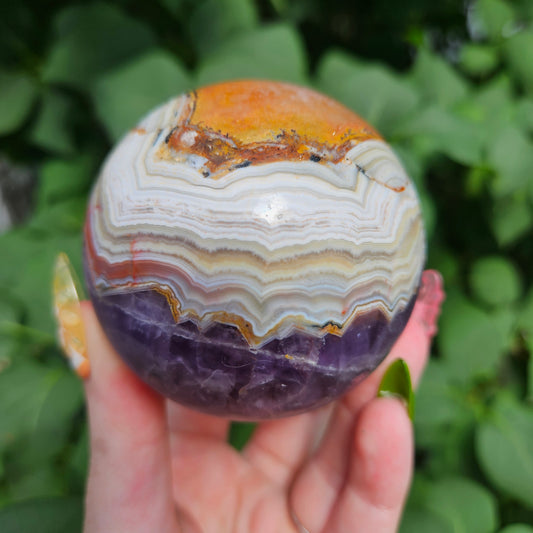 Amethyst/agate sphere